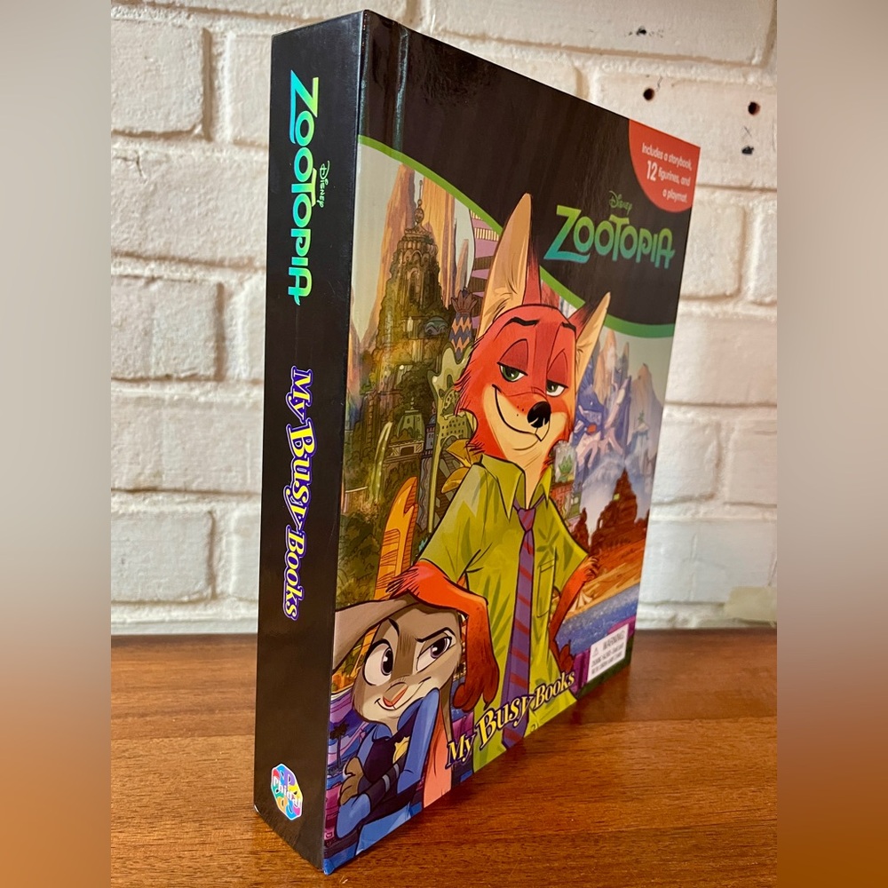 Disney Zootopia My Busy Book - Picture 3 of 8
